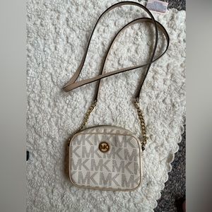 White and gold Michael Kors cross body!